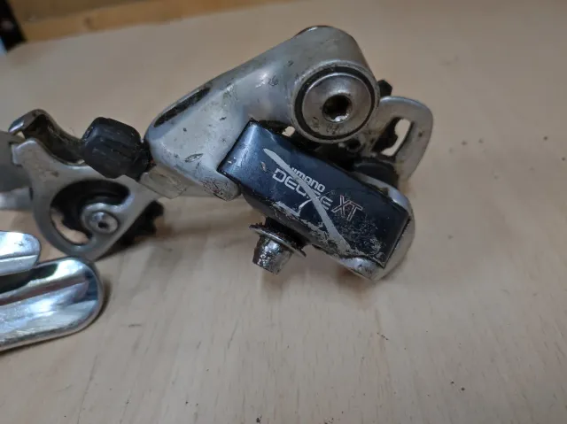 Desviador delantero Shimano Deore XT