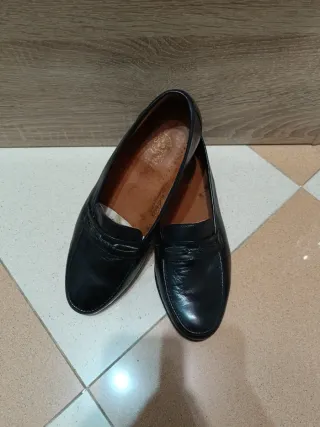 Mocasines de cuero negros para caballero