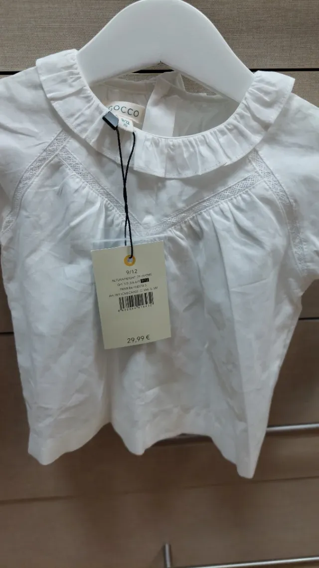 Camisa blancq Gocco cuello bebé 9/12 meses. NUEVO!