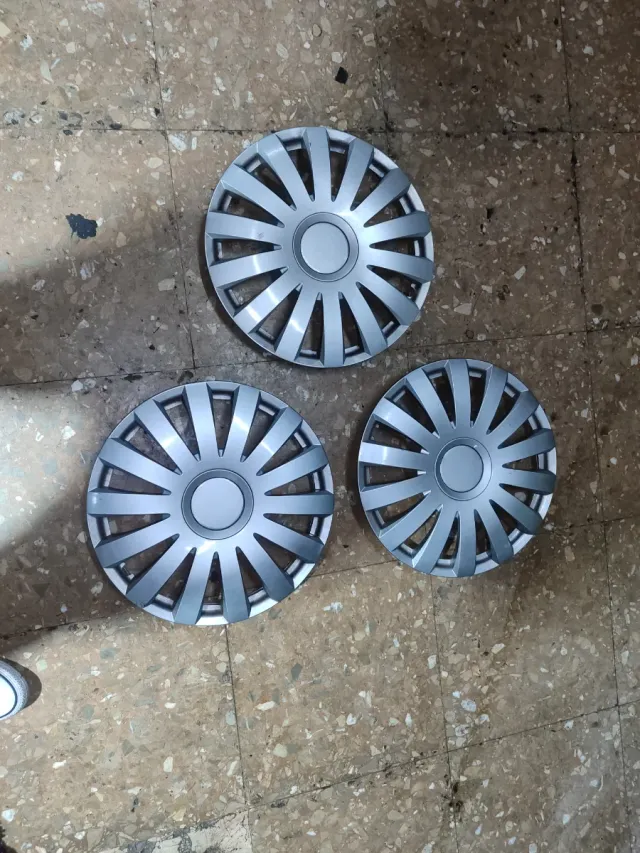 Tapacubos llanta 15 (Set de 3)