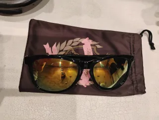 Gafas de sol Holy Preppy negras y doradas/amarillo