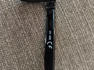 Gafas de sol Holy Preppy negras y doradas/amarillo