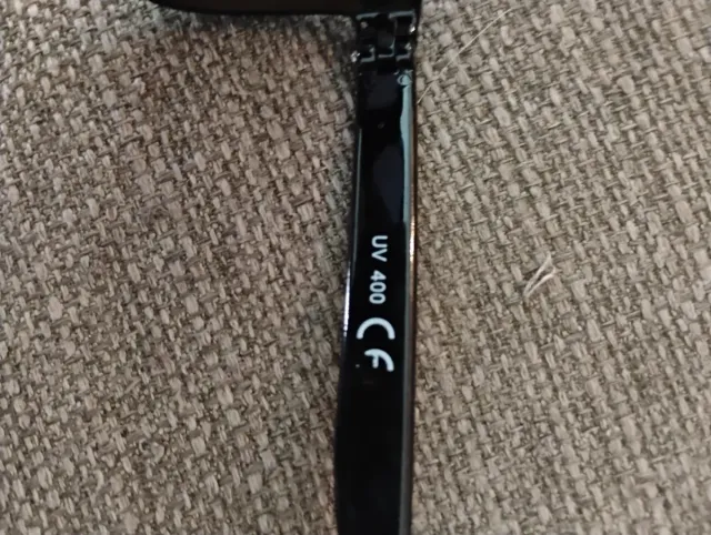 Gafas de sol Holy Preppy negras y doradas/amarillo