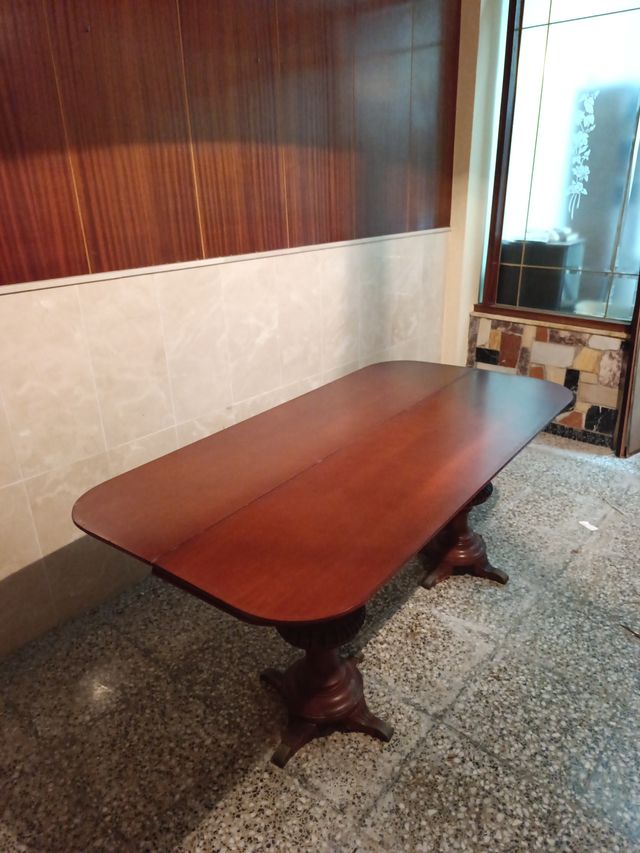 Mesa de comedor plegable de madera