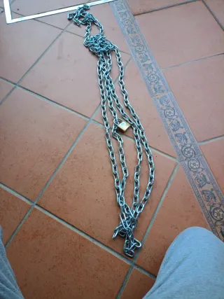 Cadena de hierro con candado 4'50 cm...