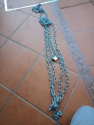 Cadena de hierro con candado 4'50 cm...