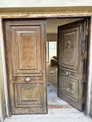 Puerta doble chalet acorazada para restaurar