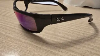 Gafas de sol Ray-Ban RB4037 negras/moradas,,