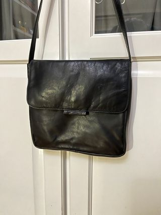 Bolso de mano negro