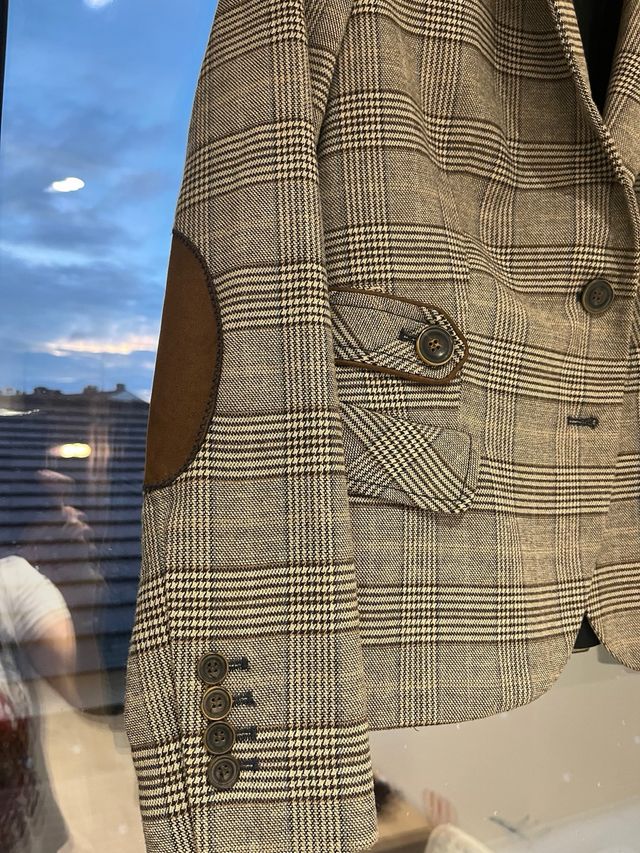 Americana Zara entallada cuadros mujer