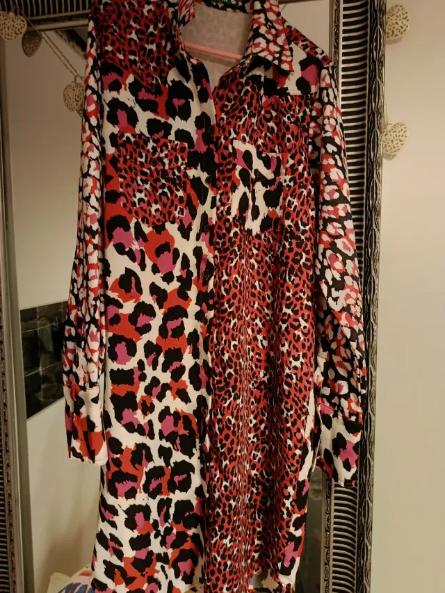 Vestido estampado leopardo marca lolina talla XL
