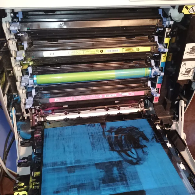 Impresora HP Color LaserJet 2600n