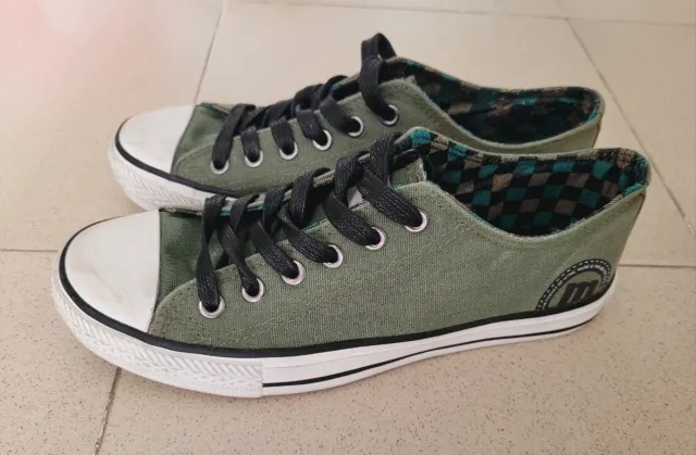 ZAPATILLAS VERDES MUSTANG TALLA 39.