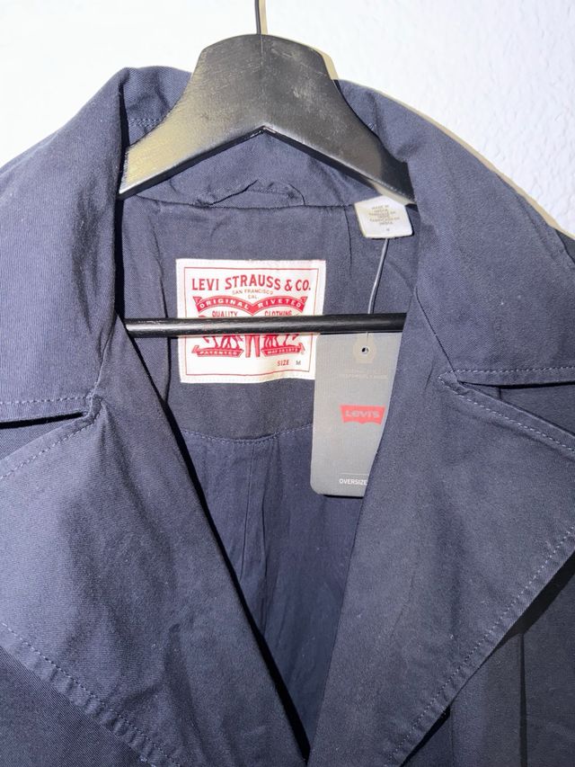 Trench Levi's Azul Marino con etiqueta