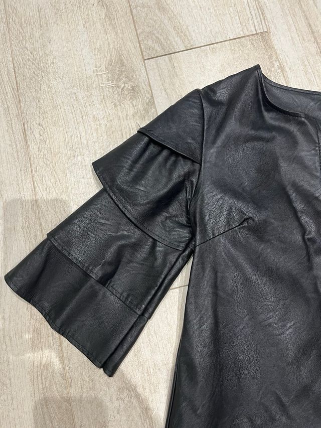 Torera negra efecto piel