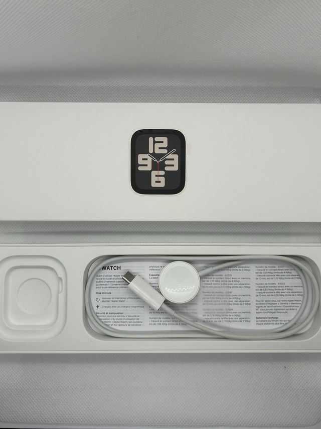 100% - Garantía - Apple Watch SE 2 40mm GPS