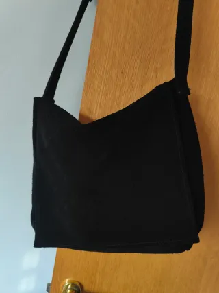 Bolso bandolera piel vuelta negro
