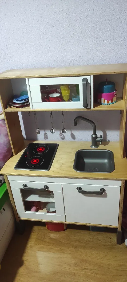 Cucina in legno Ikea