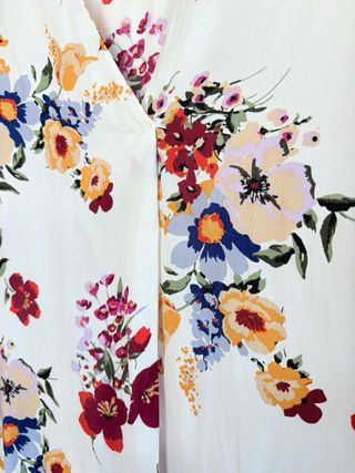 Blusa Sfera flores Talla S