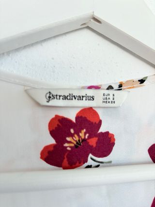 Blusa Sfera flores Talla S