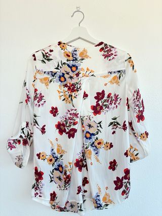 Blusa Sfera flores Talla S