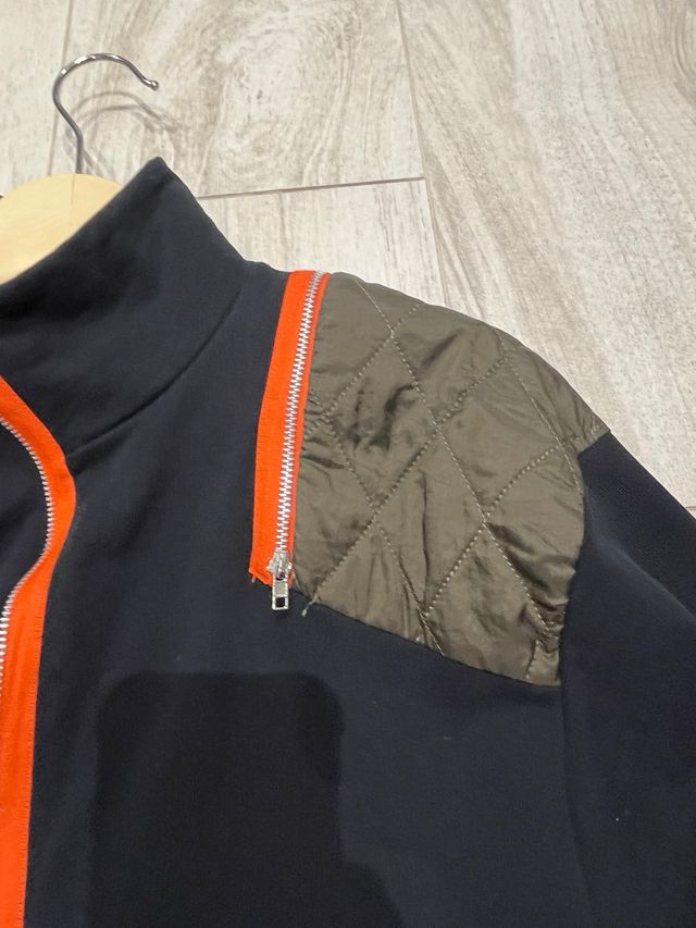 Cazadora mujer negra y verde militar