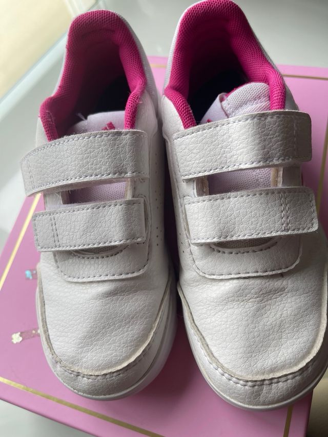 Zapatillas Adidas niña blancas y rosas N 29