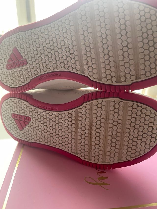 Zapatillas Adidas niña blancas y rosas N 29