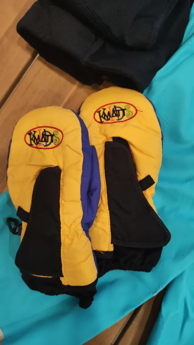 Ropa de nieve infantil