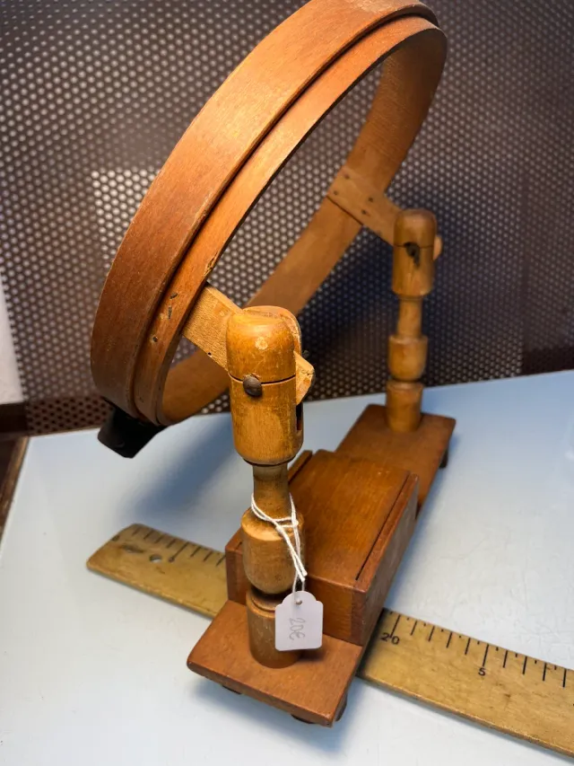 Bastidor antiguo bordar de madera