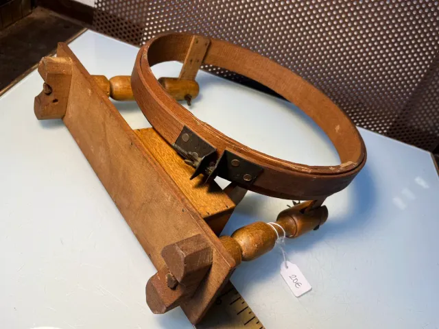 Bastidor antiguo bordar de madera