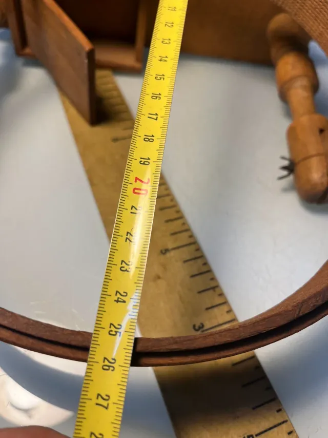 Bastidor antiguo bordar de madera