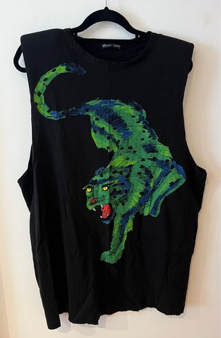 Camiseta Zara hombreras estampado jaguar