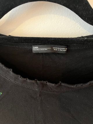 Camiseta Zara hombreras estampado jaguar