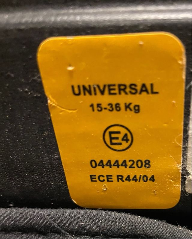 Cadeira de carro Hello Kitty rosa