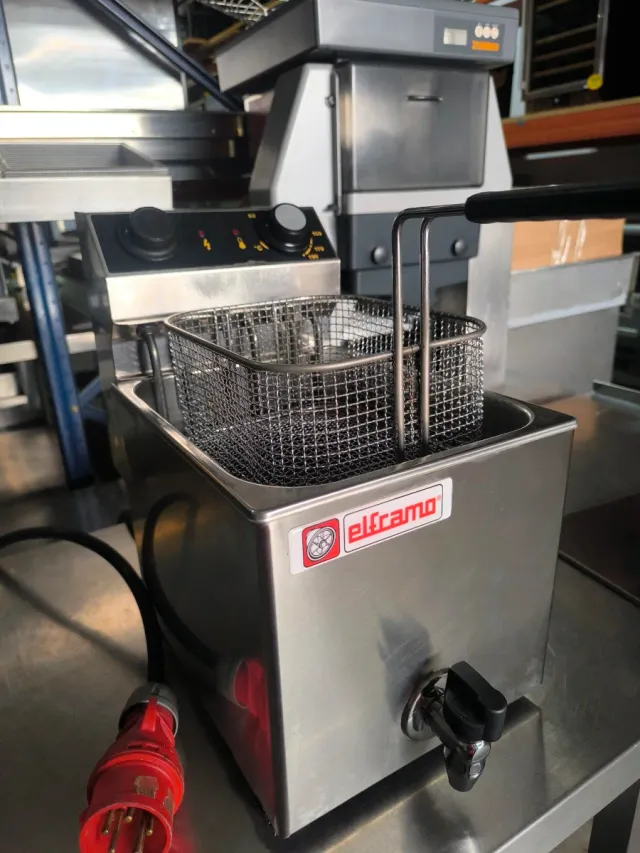 Freidora Elframo ST7