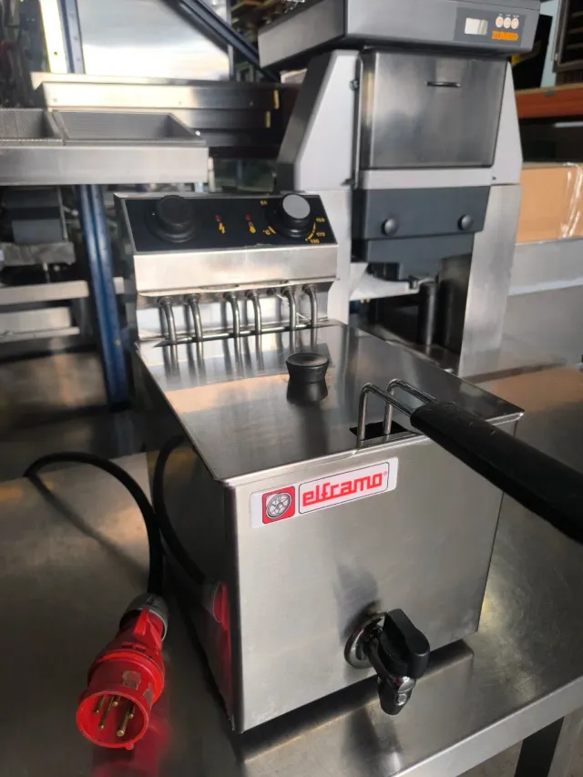 Freidora Elframo ST7