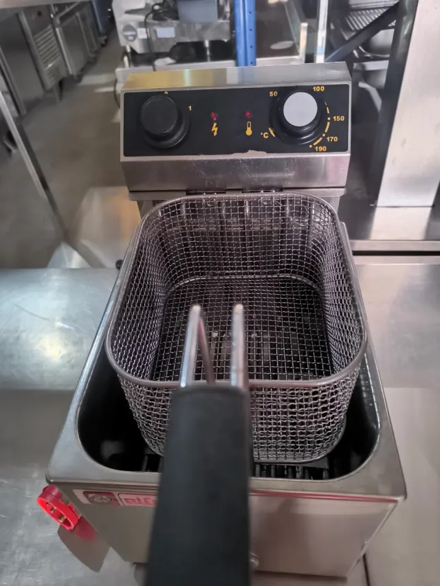 Freidora Elframo ST7