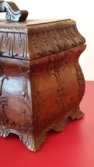 Cofre madera teca balinesa tallado