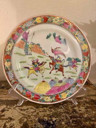 Coppia piatti porcellana cinese Famille Rose 26,5 cm