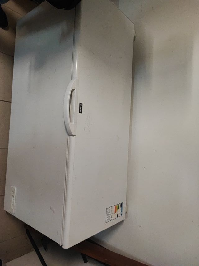 Congelatori a pozzetto bianchi