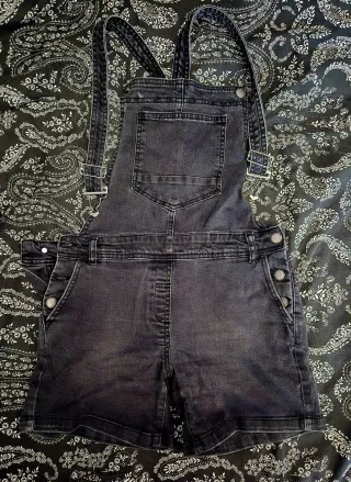 Pantalón corto vaquero negro