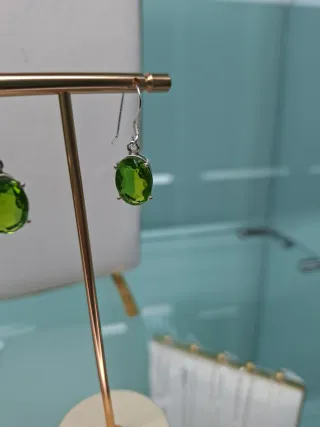 Pendientes Plata Ley 925 con Piedra Verde Ovalada