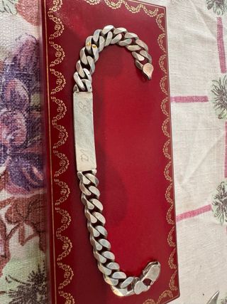 Pulsera esclava de plata con placa