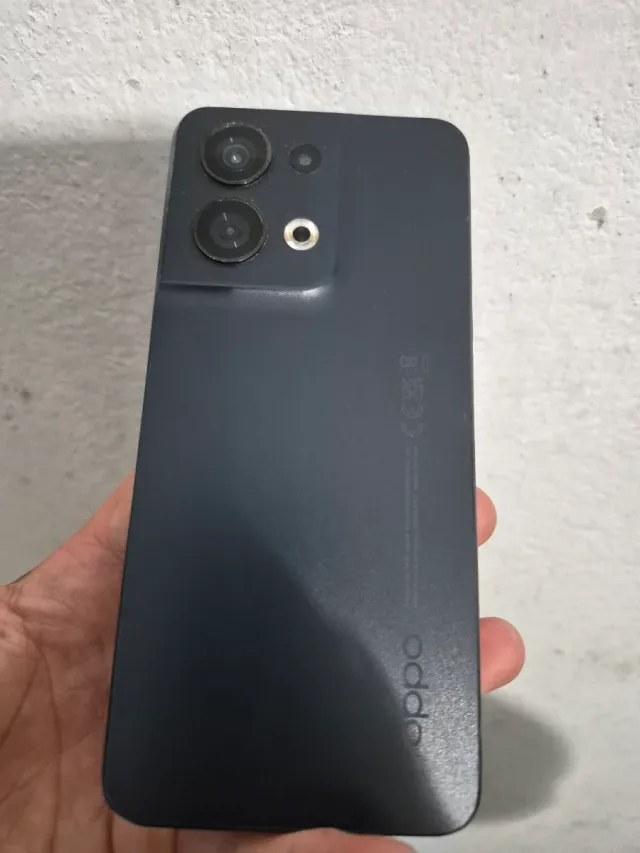 Oppo Reno 14 azul marino