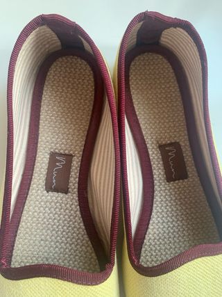 Manoletinas MUM amarillas