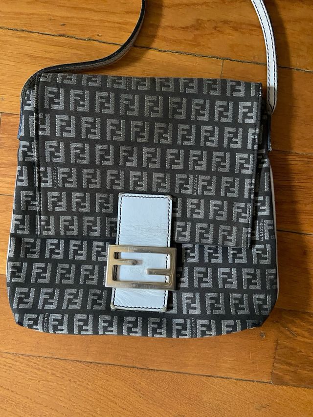 Borsa Fendi Mamma Baguette Monogram
