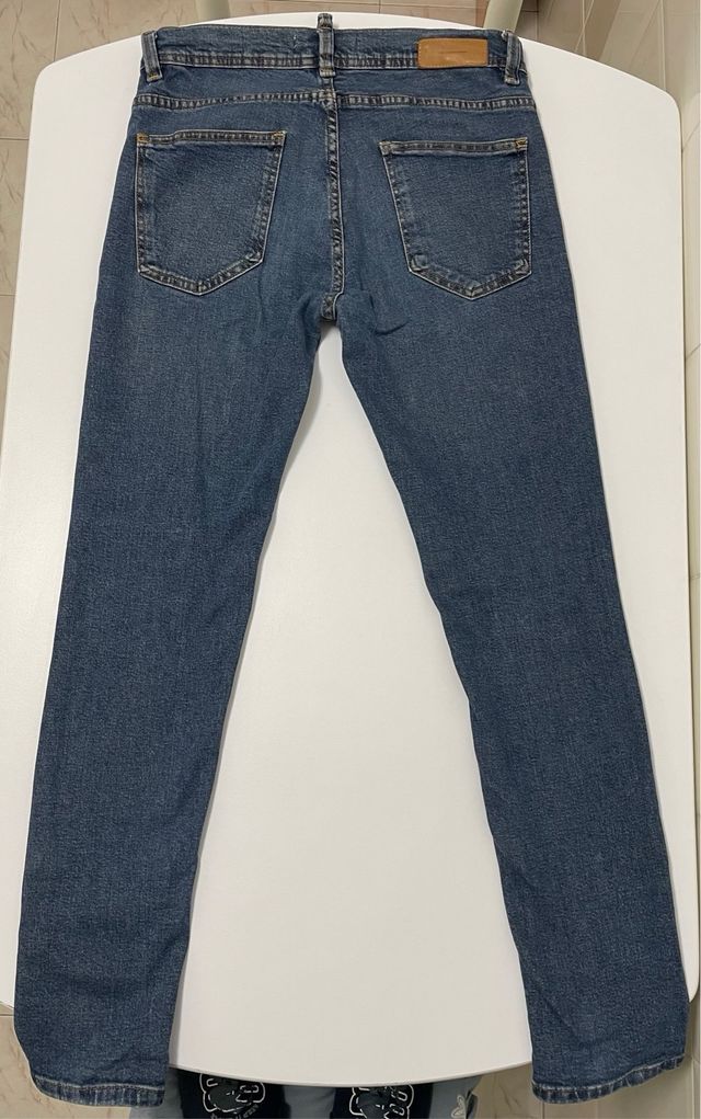 Pantalón vaquero Zara azul
