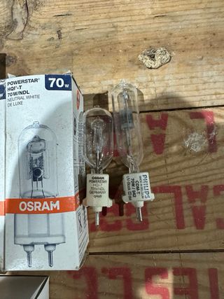 Lámparas y transformadores eléctricos