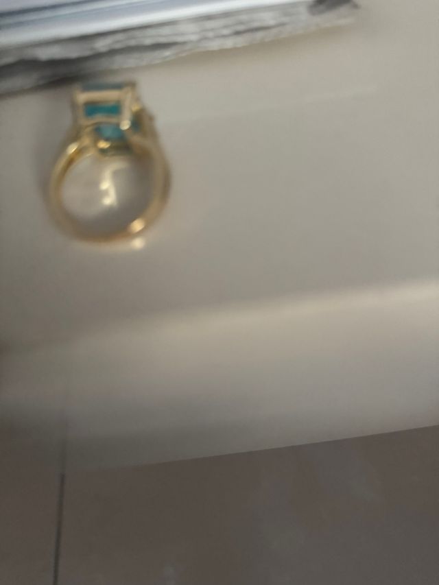 Anillo piedra azul y dorado